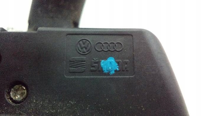 Перемикач комбінований стрічка vw bora 4b0953503g Зі Шроту