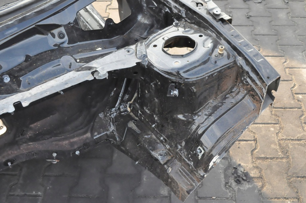 Mercedes eqb x243 2024r чверть лівий перед стійку  поріг a b поріг Київ