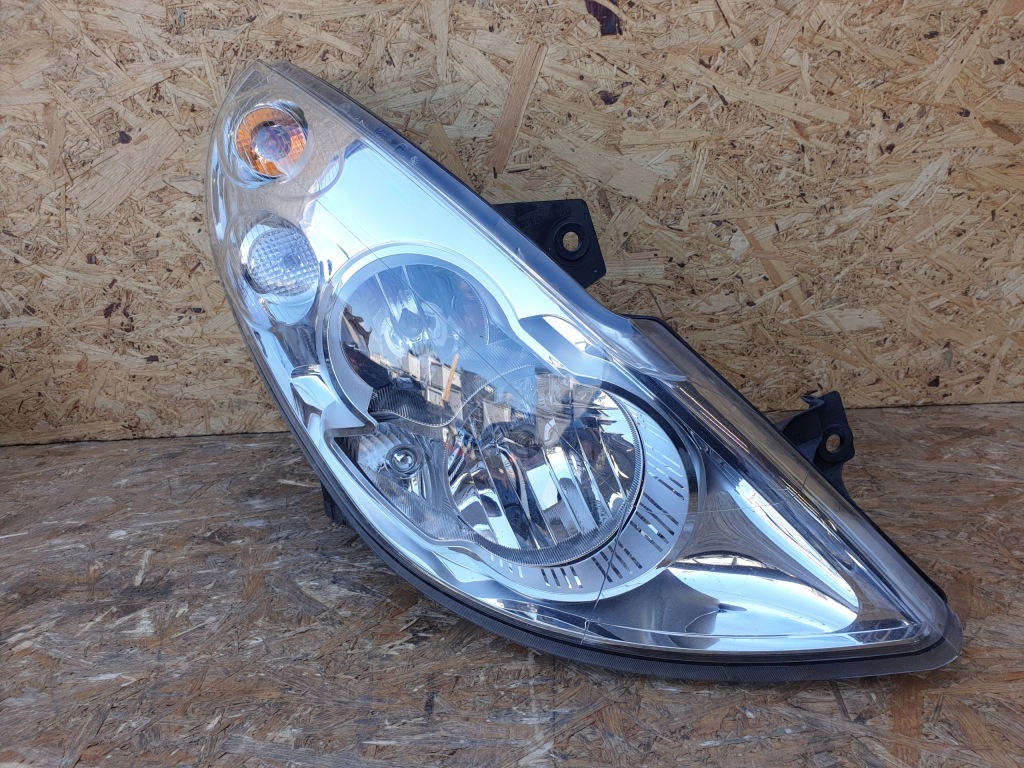 фото №1, Renault master iii lift лампа правый перед 260108490r bdb