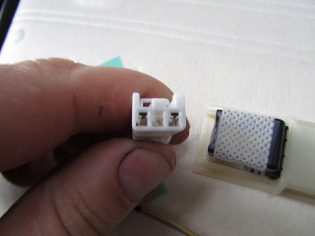 Купити Mazda cx-30 24r стеля обшивка на люк