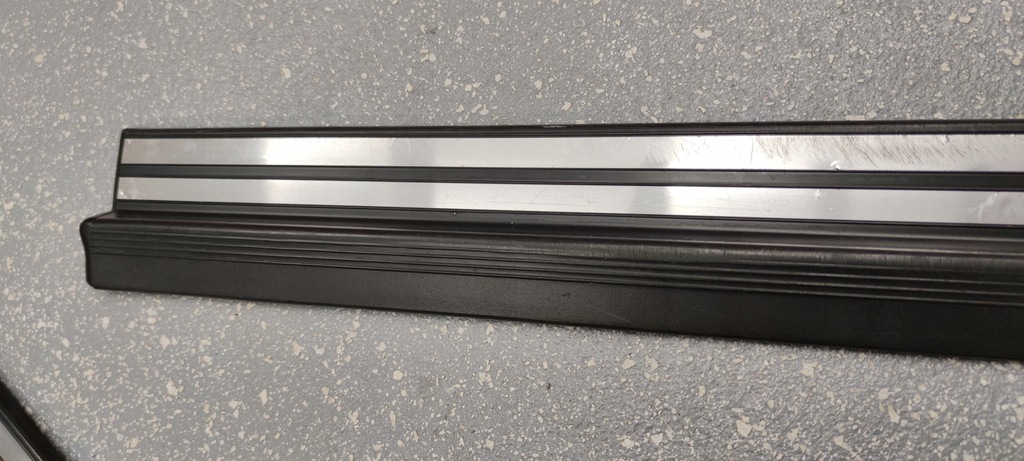 фото №5, Mercedes w210 накладка поріг передня 2106800135