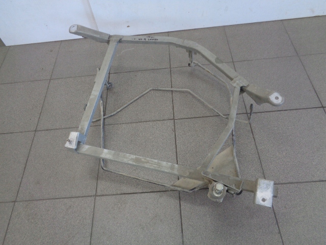 фото №2, Кронштейн корзина колеса запасного renault megane iv hb 2018 rok