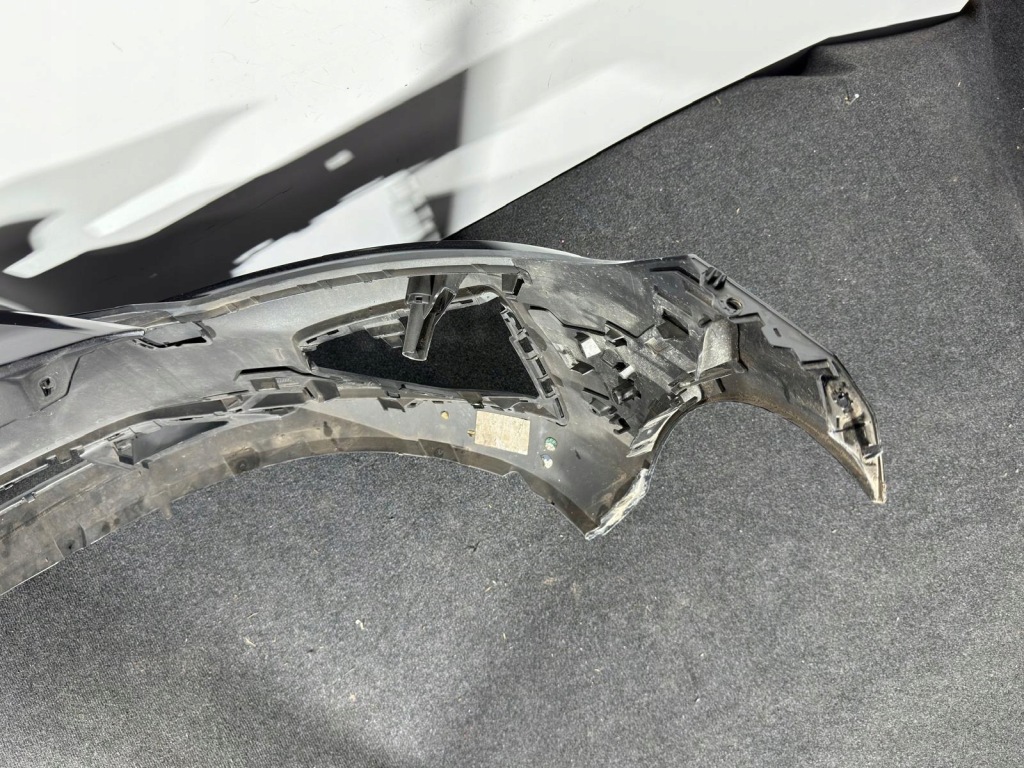 фото №12, Volvo v60 ii s60 iii r design 2018- бампер + решітка радіатора перед передній 31690530