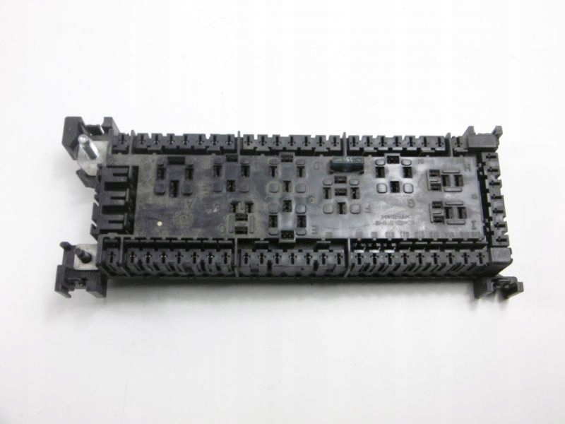 Mercedes gl 2 коробка запобіжників a1669063901 Доставка
