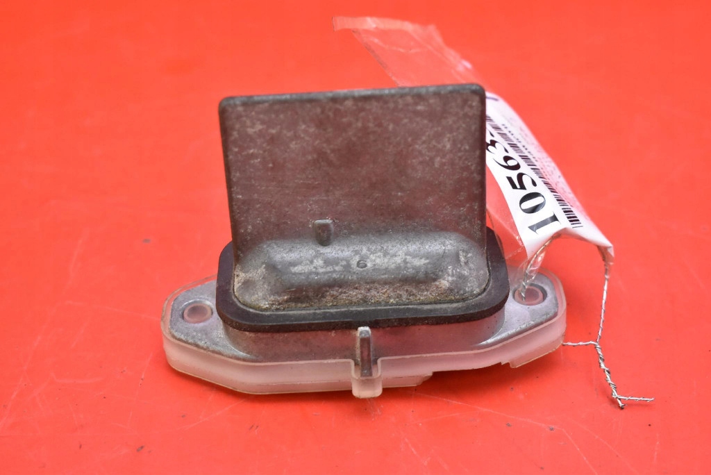 Резистор обдув резистор резистор nissan x-trail t30 рестайлинг  04-07 Недорого