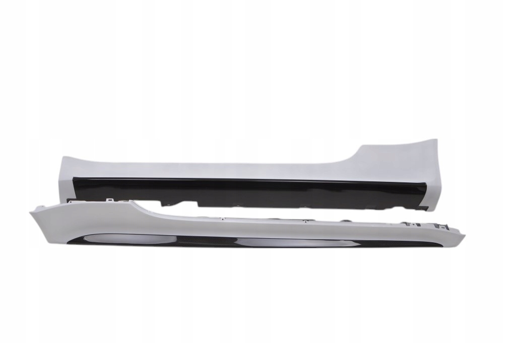 фото №13, Aston martin vantage n24 накладки молдинг пороговые карбон