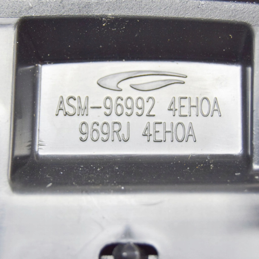 Nissan qashqai 2019 інший елементи тунель середнього Недорого