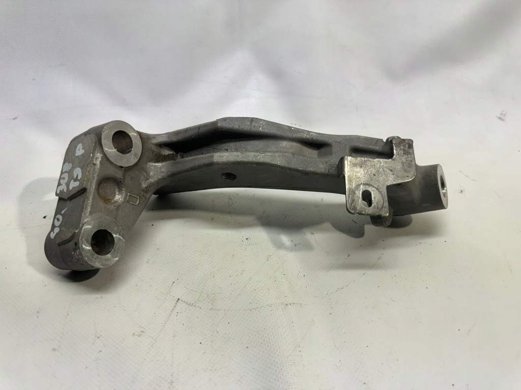 фото №4, Peugeot 308 кронштейн кронштейн подрамник правая правое