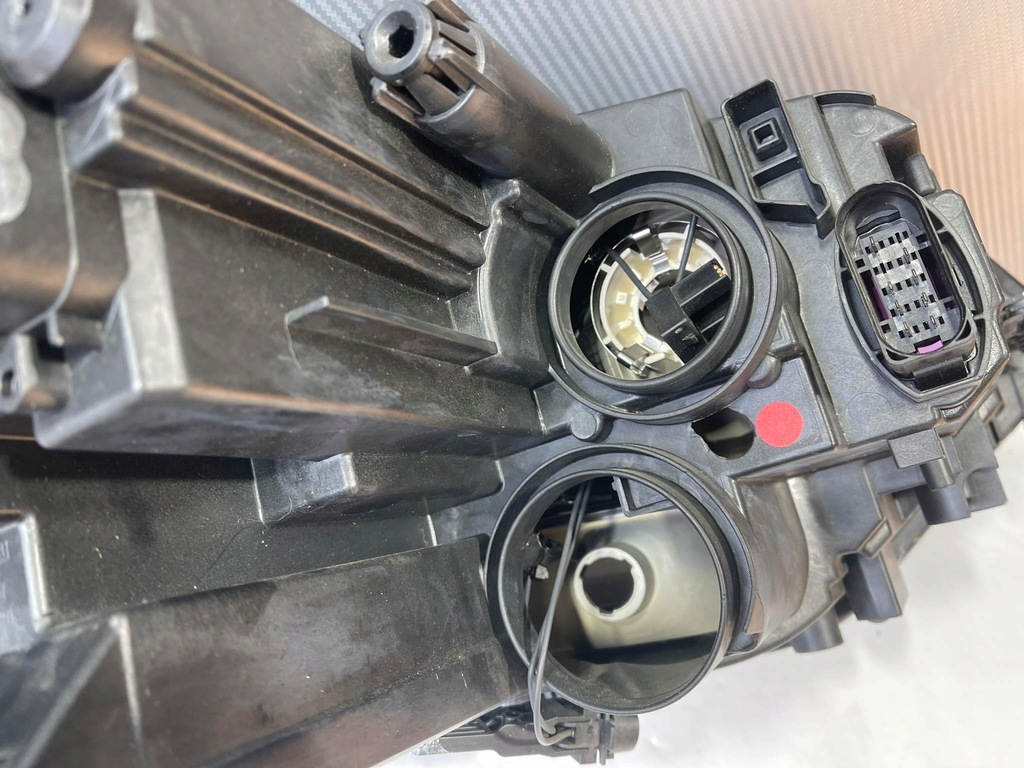 фото №7, Vw touran 2 5t левая лампа перед