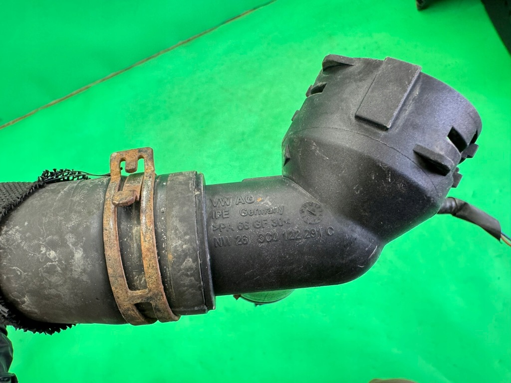 фото №8, Труба резиновый элемент wąż шланг патрубок wody охлаждение skoda superb ii 2 1.8 tsi 08-