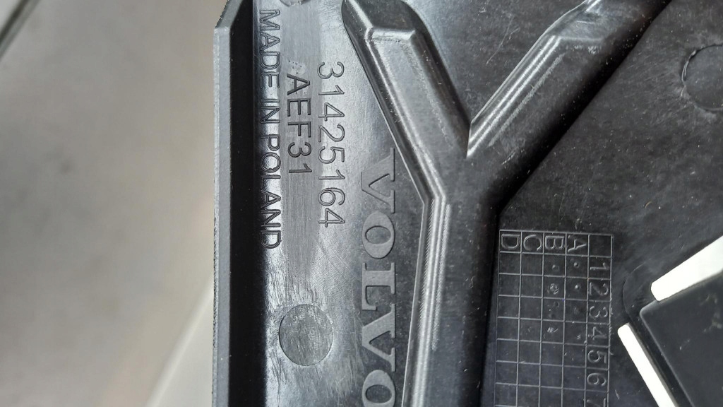 фото №5, Направляющая бампера правый перед 31425162 volvo xc60 ii 18-25r новый