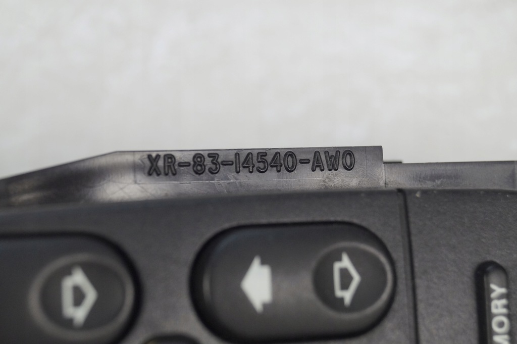 фото №9, Jaguar s-type панель керування вікон дзеркал xr-83-14540-aw0