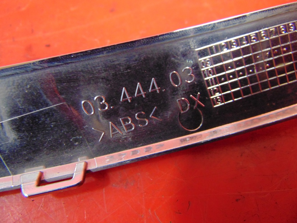 фото №10, Mini countryman r60 рамка лампы правая задняя задняя