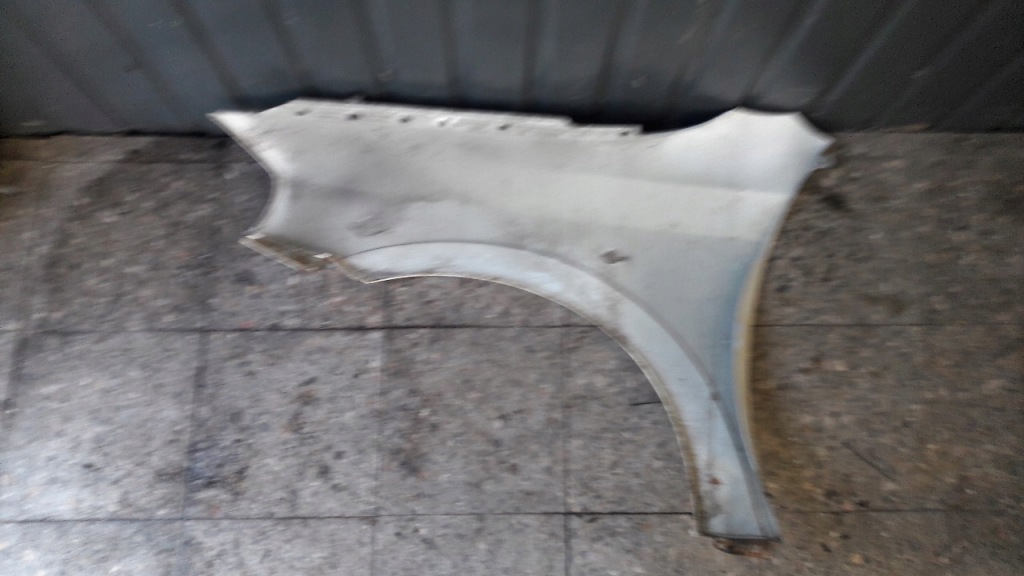 Крыло  правый  перед opel astra 2 белый с Разборки