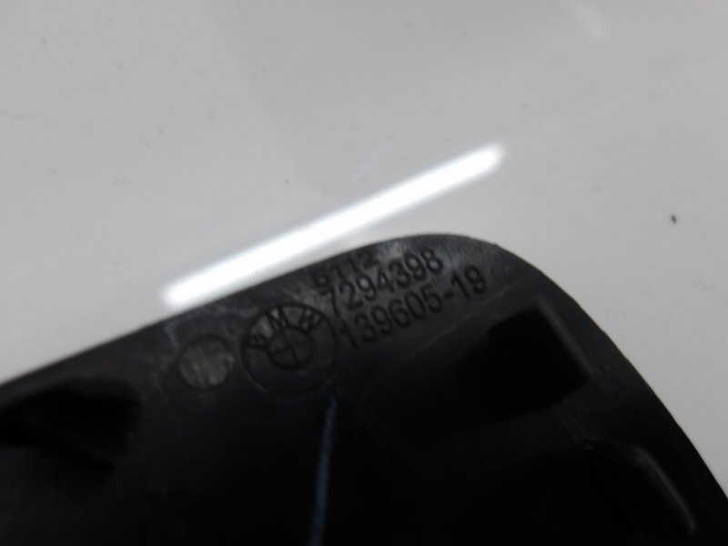 фото №1, Bmw x5 f15 заглушка фаркоп бампер задняя правый