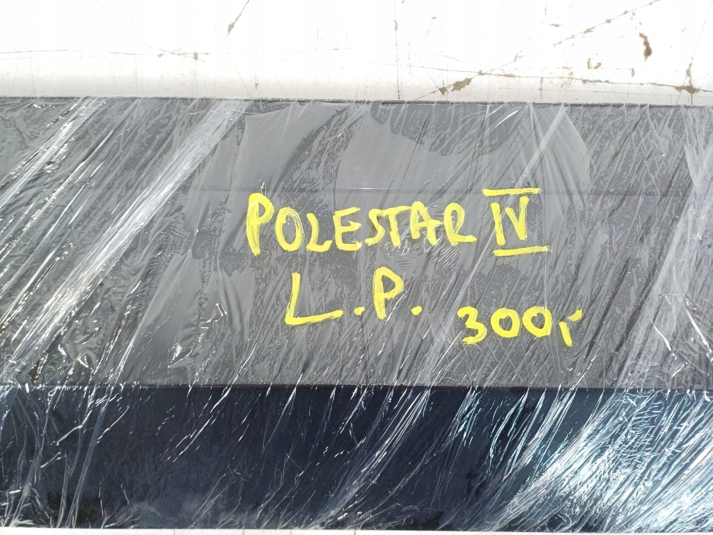 Молдинг дверь левый перед накладка левая передняя polestar iv 4 80008472 Оригинал