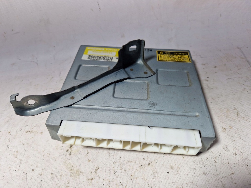 фото №1, Lexus gs 300 400 430 2000 блок управления / модуль abs