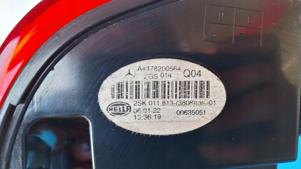 Mercedes vito v klasa w447 фара ліва задня led Доставка