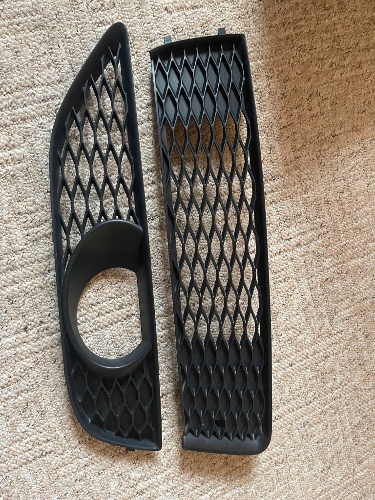 фото №1, Audi q7 решётка противотуманной фары левая сторона 4l0807697b