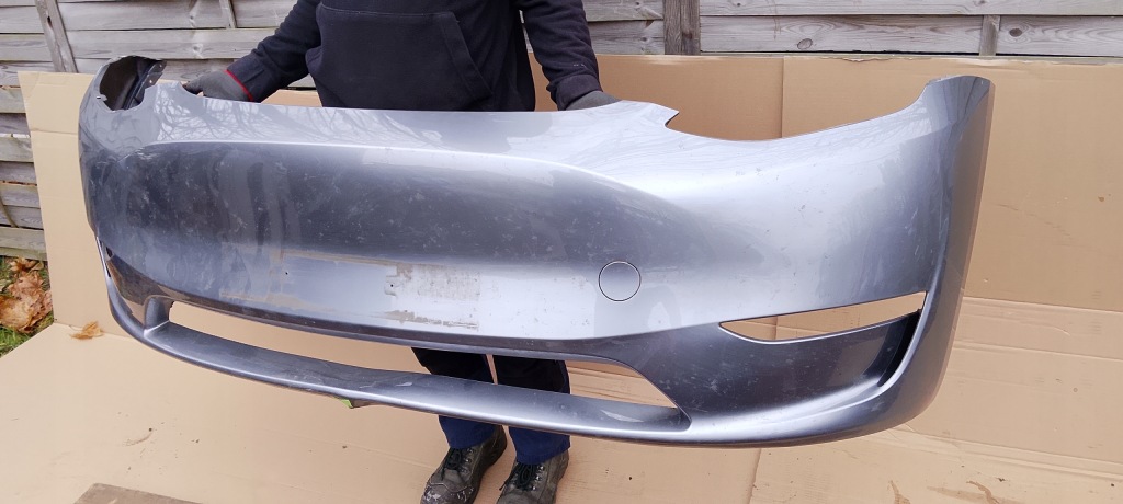 Бампер перед передній tesla model y 20-24rok 1540104-06-c оригінал Зі Шроту