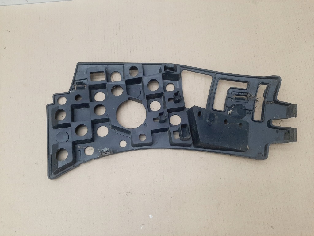 фото №11, Направляющая бампера левый перед peugeot 3008 i lata 2009-2012 przed lift