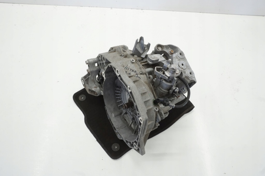 Купити Opel astra k v коробка передач передач 1.6cdti r16043896