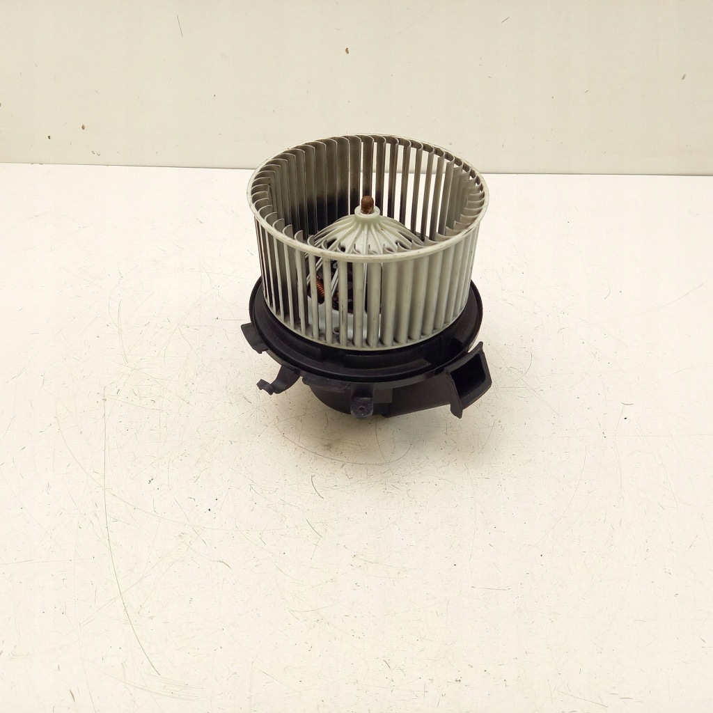 2008 mercedes-benz sprinter w906 повітродувка обдув в Україні