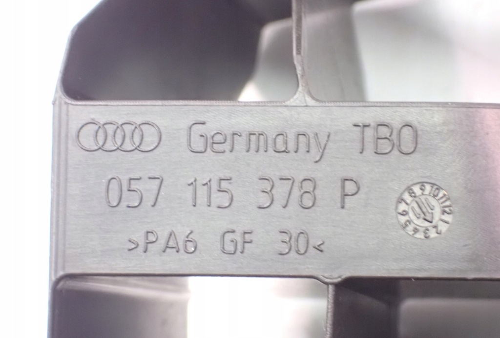 Вкладыш картера масляный audi q7 4l 057115378p Киев