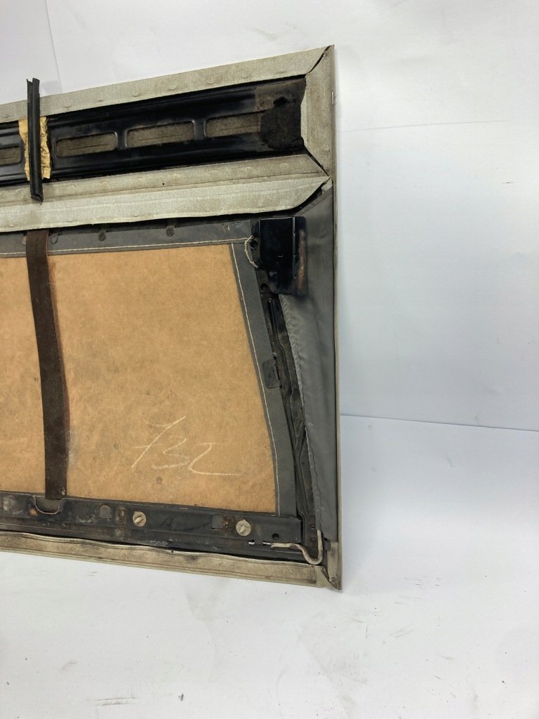 фото №10, Потолок люк обивка mercedes w124 sedan kombi