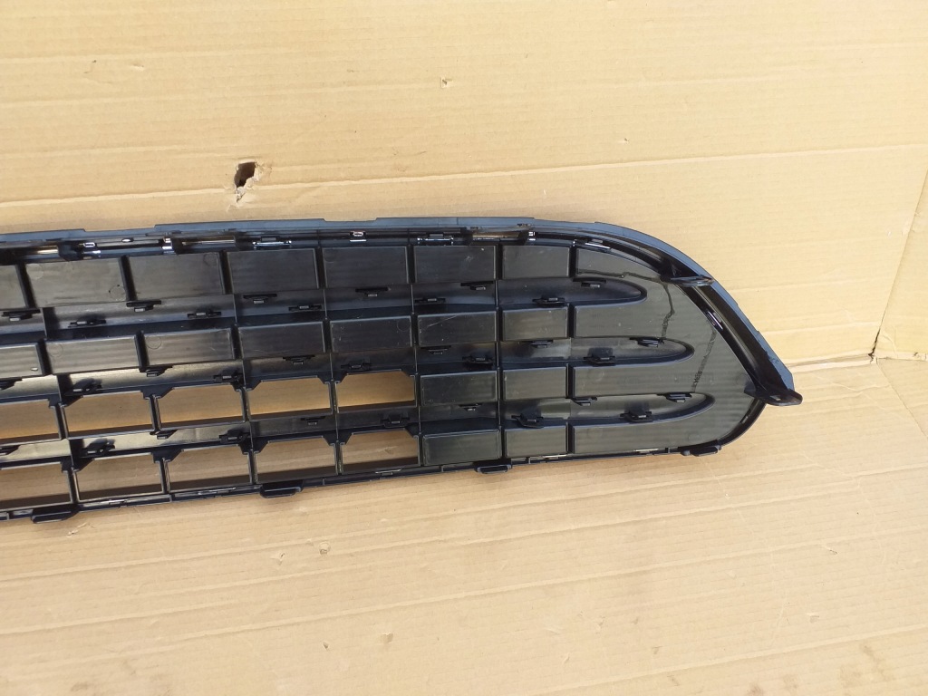 Mini cooper r60 countryman решітка  решітка радіатора вживаний Недорого