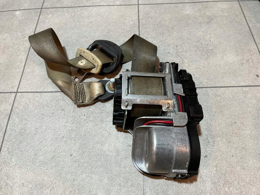 фото №6, Mercedes w221 pas натягувач перед чорний bdb