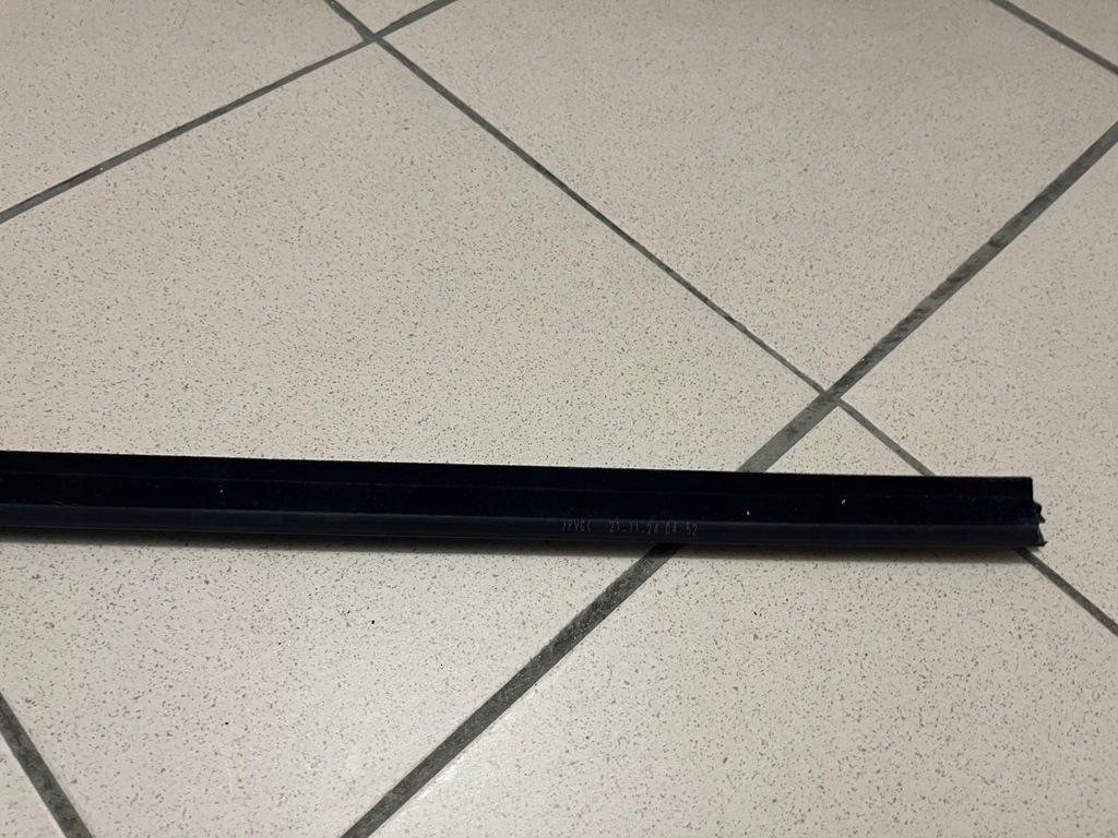 фото №8, Молдинг уплотнитель стекло дверь прокладка lexus ct200h ct 200