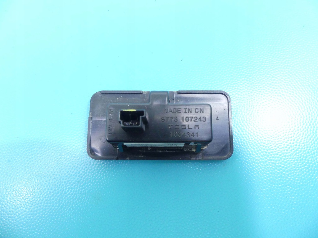 фото №3, Лампа освітлення номерного знака tesla model s 12-16