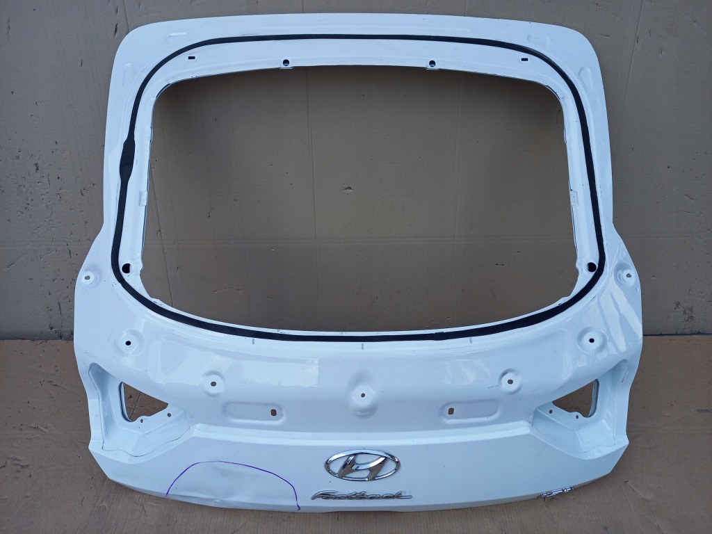 фото №1, Hyundai i30 fastback кришка багажника задня кришка багажника