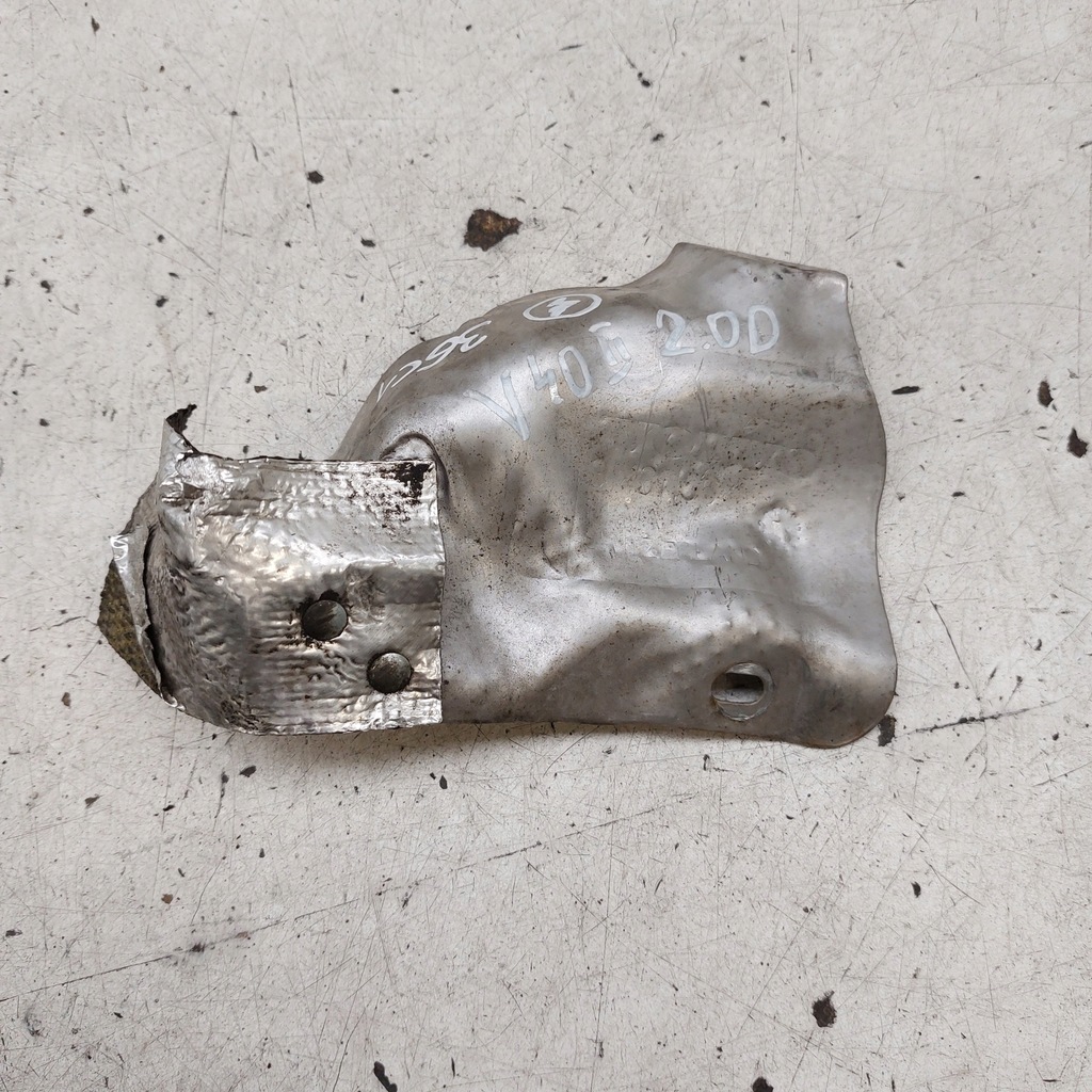 фото №5, Volvo v40 ii d4 2,0d 2014 v42 защита тепловая 31431156