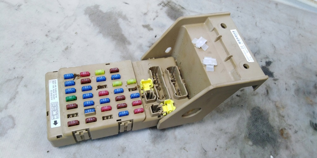 фото №1, Forester iii 08-13r коробка запобіжників 2,0d eu