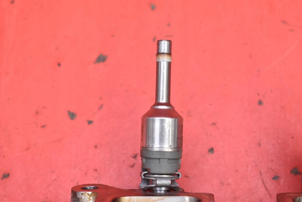 Молдинг упорскування форсунки gk284ahb vw touran 1 1 1.4 tsi 140 km рестайлінг  10-15 Київ