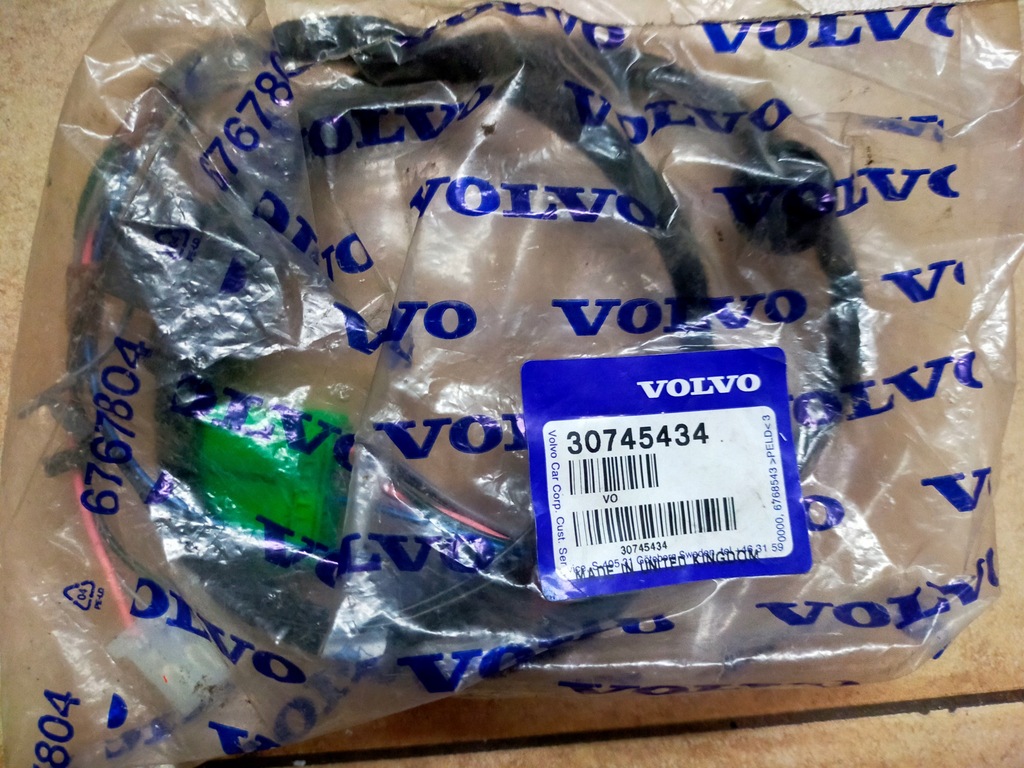 фото №1, Volvo c30 электропроводка зеркало правое na 6 трубопровод