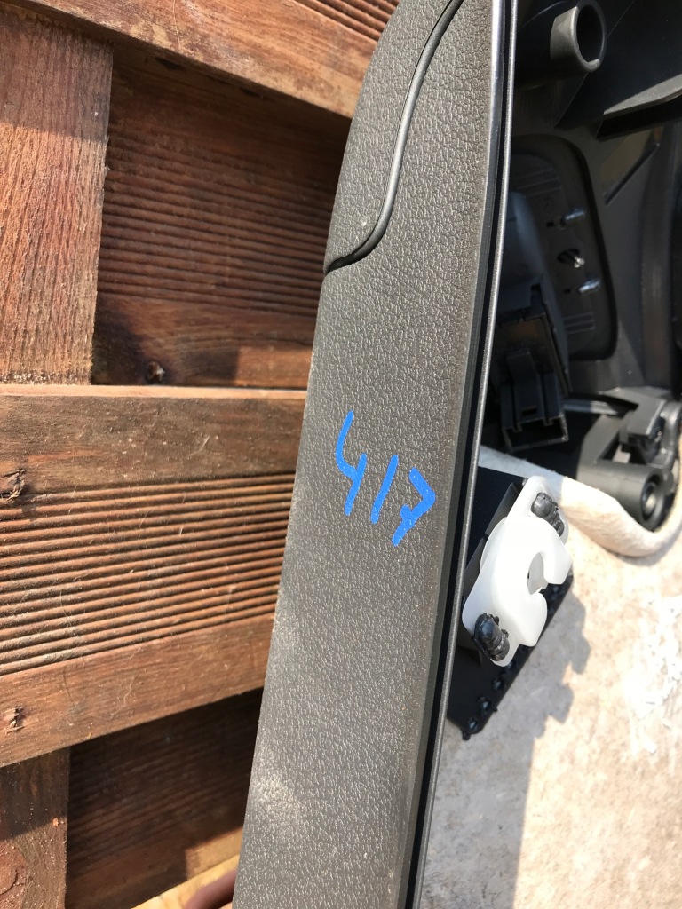 фото №6, Обшивка двері лівий задня vw tiguan 5n0867211