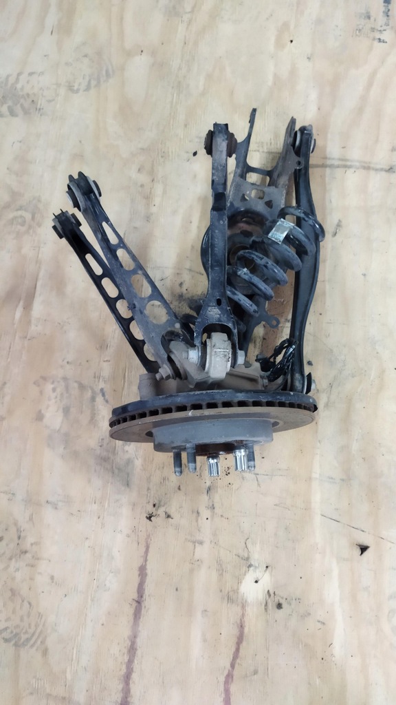 фото №4, Camaro vi 16- 3.6 поворотний кулак ступиця лівий задня задня