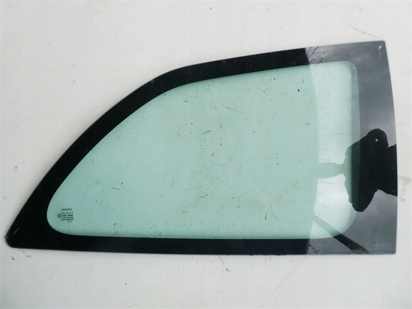 фото №1, Стекло кузовная задняя правая toyota yaris ii 3d