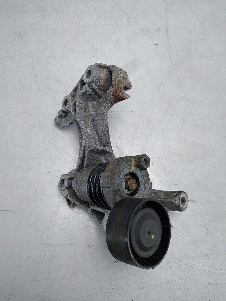 фото №1, Кронштейн генератора кронштейн натягувач dacia lodgy 1.2 tce 117108063r