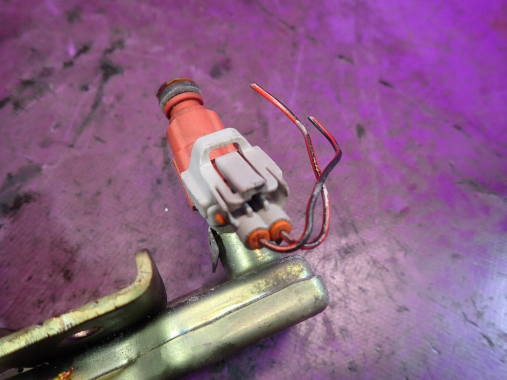 Nissan almera n16 03-06 lift 1.5 молдинг впрыскная 0280155940 Недорого