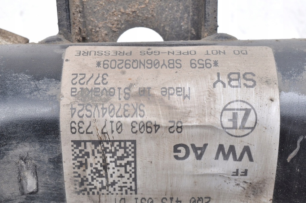 фото №11, Kamiq 1.5 tsi 150km mcperson правый перед передний 2q0413031dt / 2q0407256ad