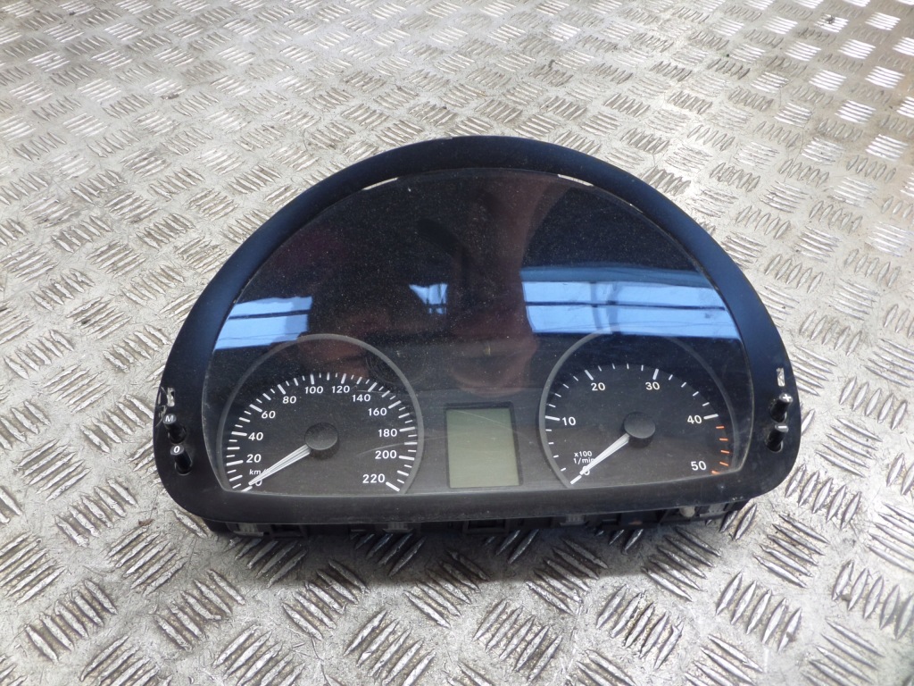 фото №1, Mercedes w639 лічильник спідометр