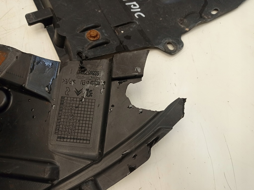 фото №8, Citroen c3 picasso підкрилок правий перед 9684572080