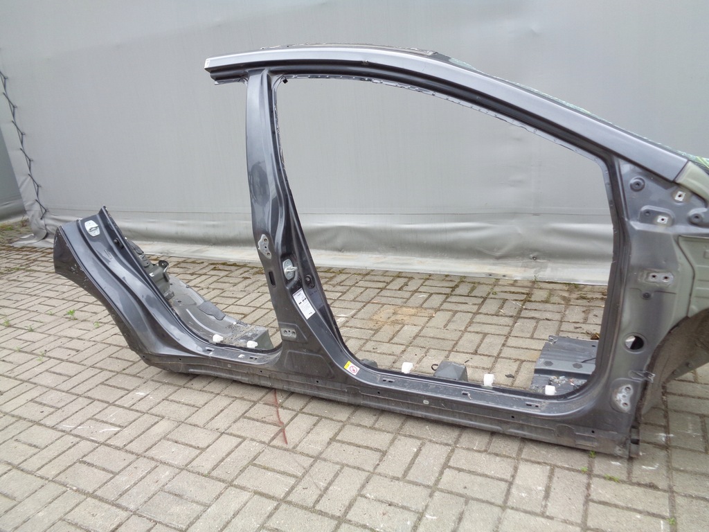 фото №6, Avensis t27 kombi поріг правий блок двигуна обшивка