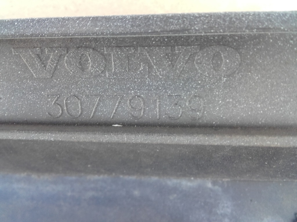 фото №2, Volvo c30 r design sport накладка порог правая молдинг