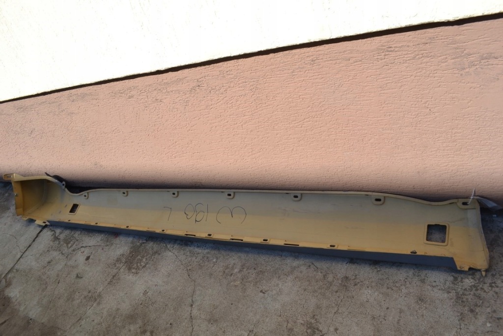 фото №11, Mercedes w201 190 накладка поріг молдинг ліва