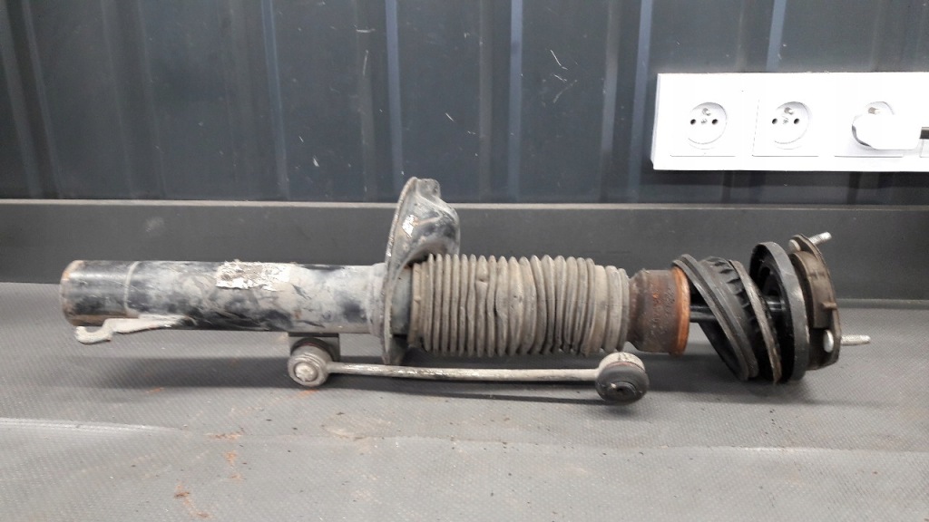 фото №1, 2t14-18845-cj амортизатор правый перед transit connect 1,8